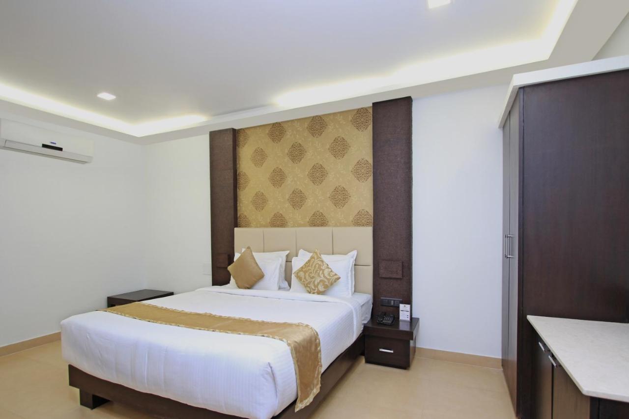 Ambaari Hotel Mysore Exterior photo