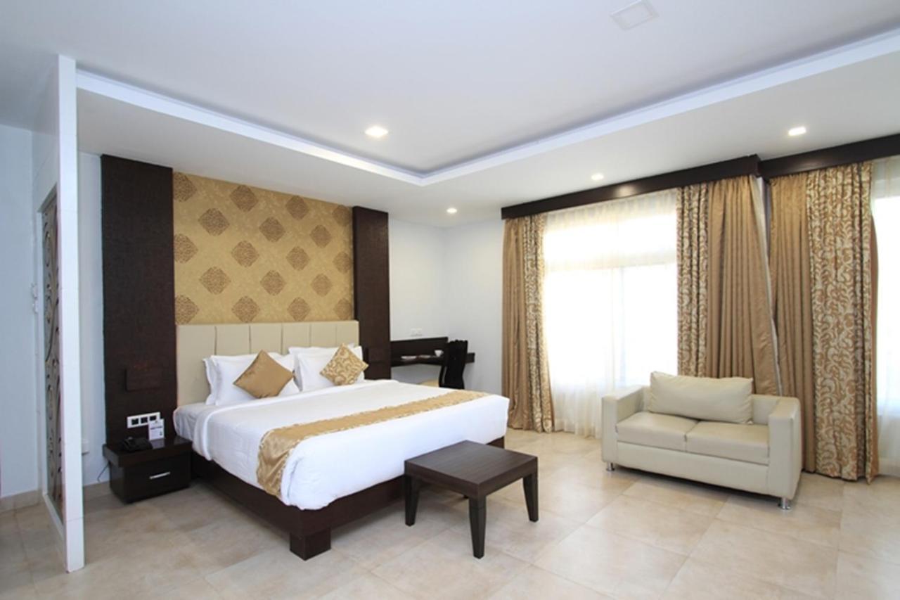Ambaari Hotel Mysore Exterior photo