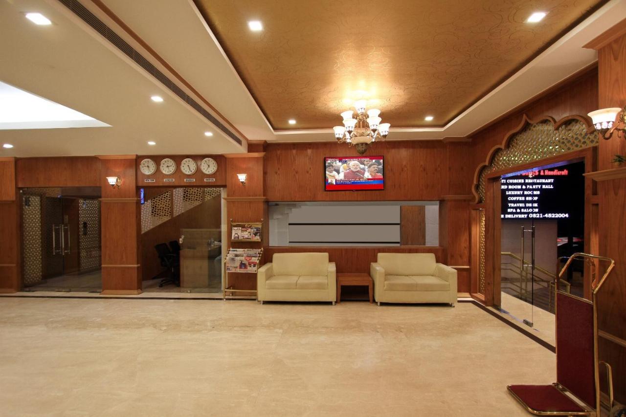Ambaari Hotel Mysore Exterior photo
