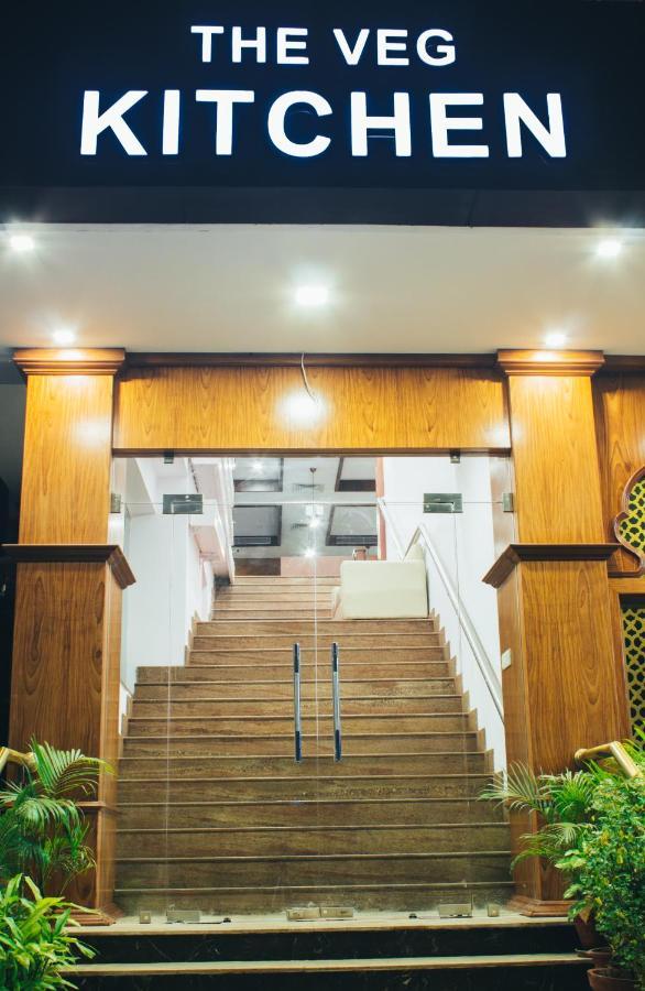 Ambaari Hotel Mysore Exterior photo