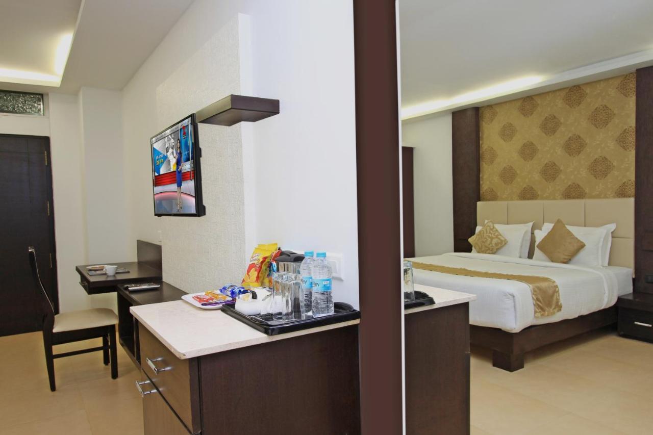Ambaari Hotel Mysore Exterior photo