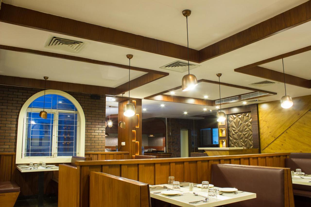 Ambaari Hotel Mysore Exterior photo