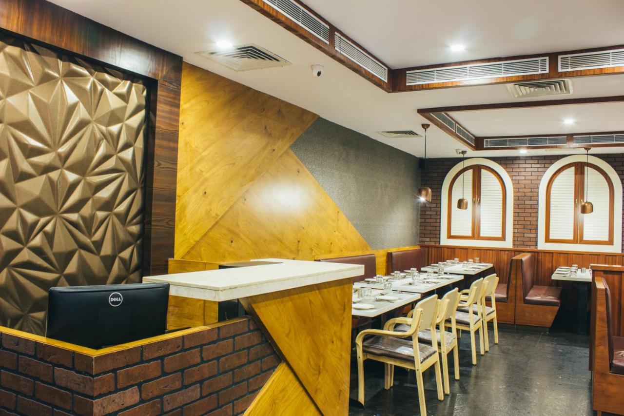 Ambaari Hotel Mysore Exterior photo