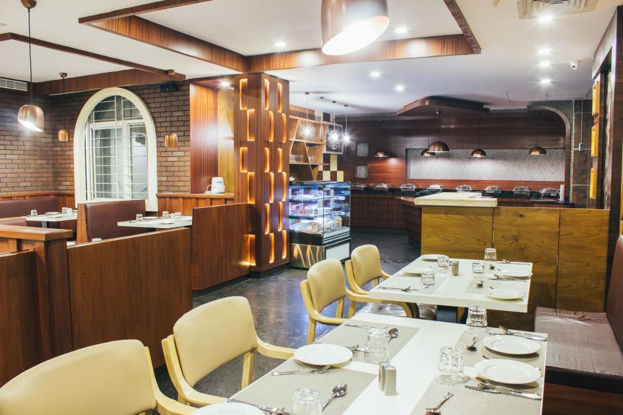 Ambaari Hotel Mysore Exterior photo